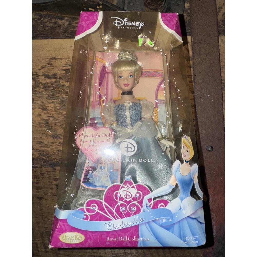 DISNEY Royal Ball CINDERELLA SMALL DOLL Brass Key Keepsake 2007